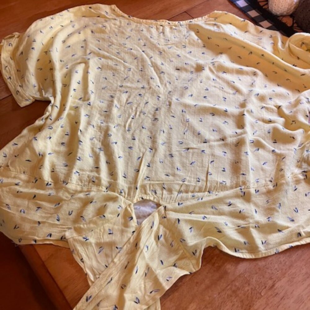 Buffalo David Bitton front tie top